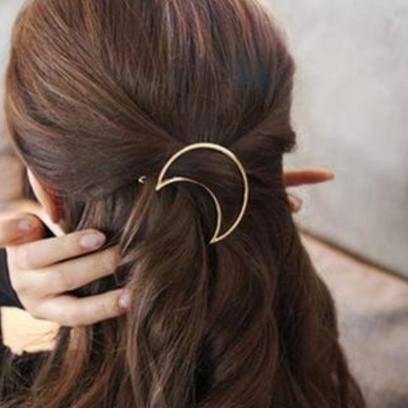 Brandy Melville Accessories - New brandy Melville boho moon golden hair clip